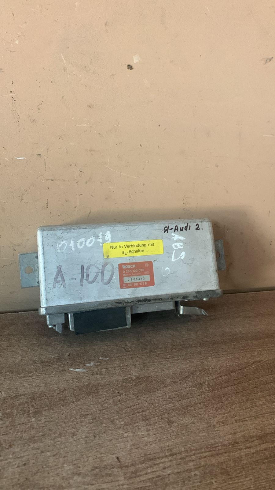 Audi 80-90 B3 Блок управления ABS Audi 100 [C4] (1991-1994 857907379 0265103020