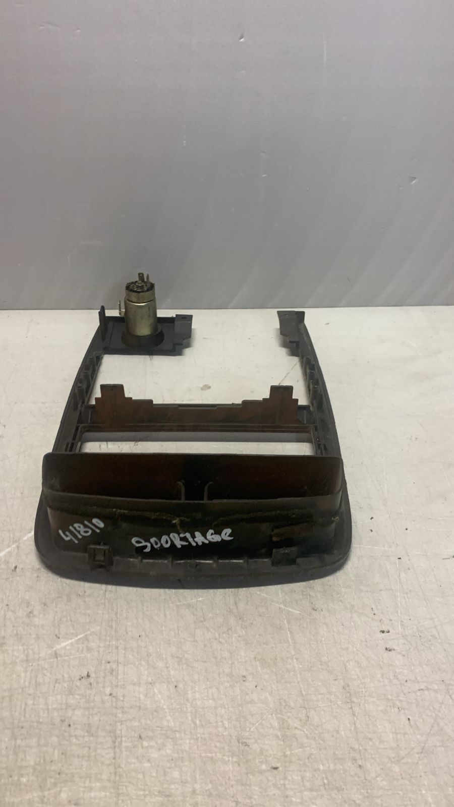 Kia Sportage 1994-2004 Рамка магнитолы Kia Sportage 1994-2004 0K01364270B
