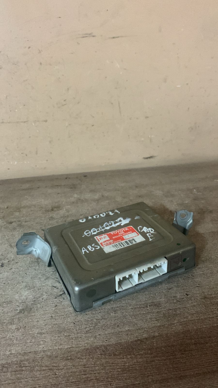 Блок управления ABS TOYOTA CARINA E (1992-1997) (1.6 16V ) 8954020260