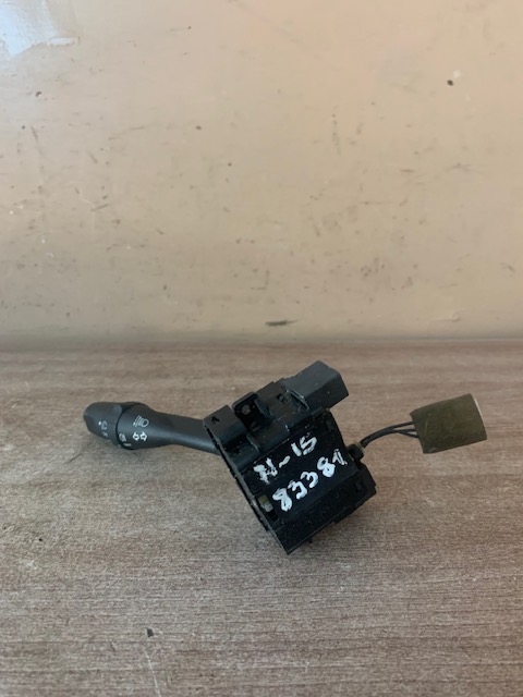 Nissan Almera N15 Переключатель поворотов подрулевой для Nissan Almera N15 1995-2000  255402N300