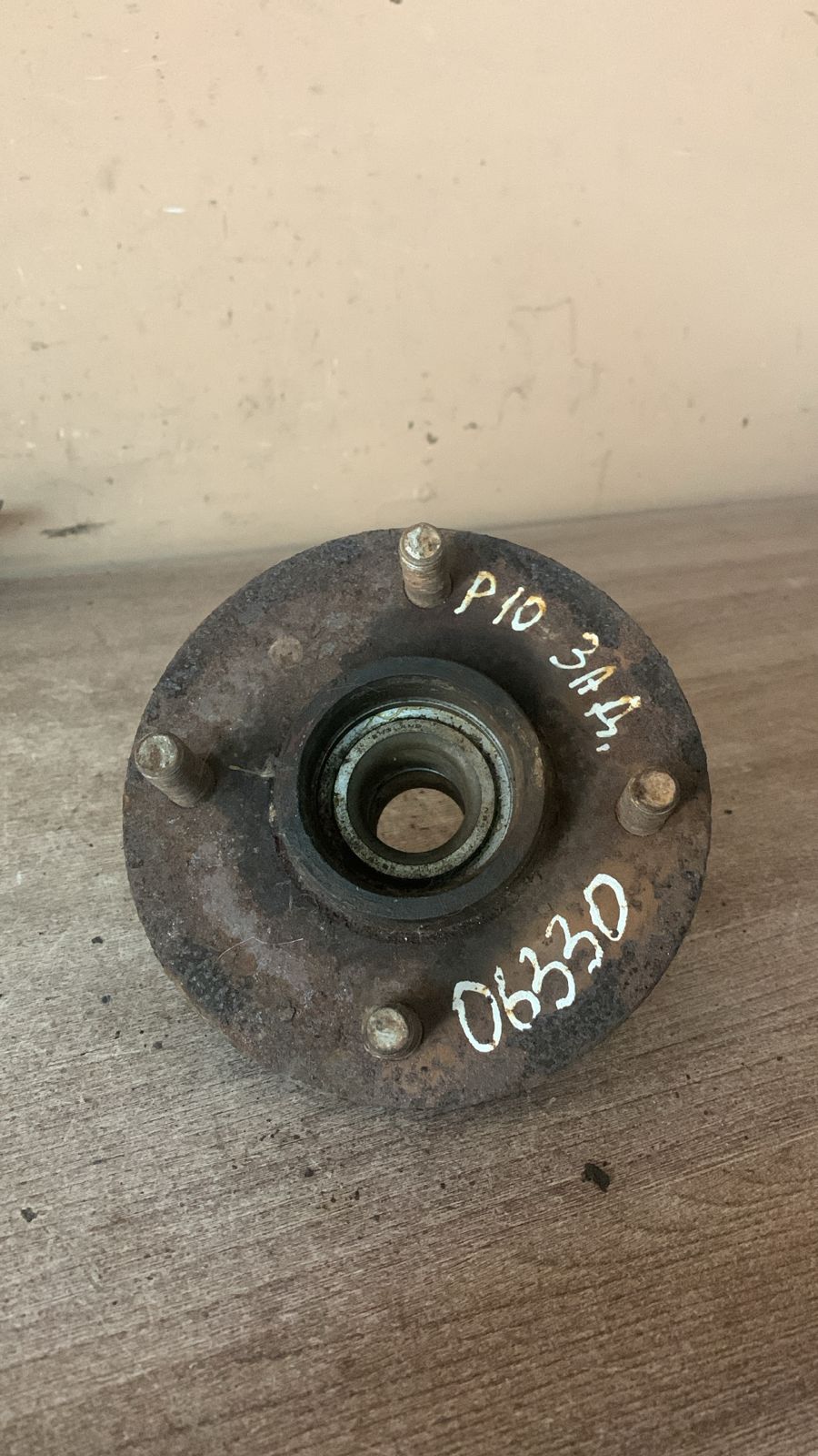 Nissan Primera P10 (1990-1996) Ступица задняя  для Nissan Primera P10E 1990-1996 4320090J00 без ABS