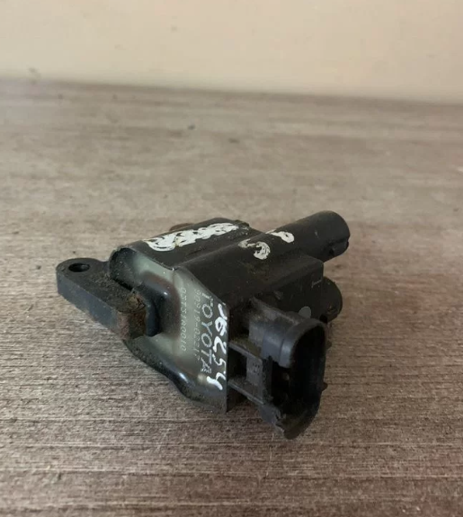 Катушка зажигания TOYOTA  Camry V20 1996-2001;RAV 4 1994-2000;Picnic (XM10) 1996-2001;Avensis I 1997-2003 (2 3 ЦИЛИНДР )