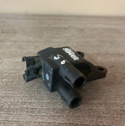 Катушка зажигания TOYOTA  Camry V20 1996-2001;RAV 4 1994-2000;Picnic (XM10) 1996-2001;Avensis I 1997-2003 (2 3 ЦИЛИНДР )