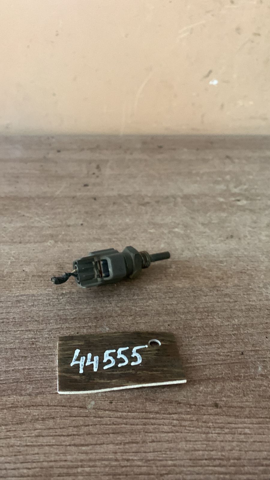 Nissan Maxima CA33 Датчик температуры NISSAN Qashqai (J10) 2006-2014;Almera N15 1995-2000;Micra (K11E) 1992-2002;Primera P11E 1996-2002;Sunny N14 1990-1995;Terrano /Pathfinder (R50) 1996-2004;Terrano II (R20) 1993-2006;Murano (Z50) 2004-2008 (ОХЛАЖДАЮЩЕЙ ЖИДКОСТИ И МАСЛА