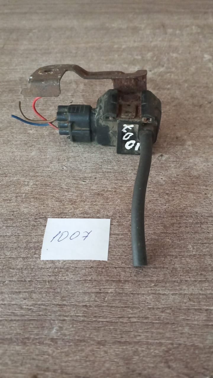 Датчик абсолютного давления Toyota Camry SV20  8942032010