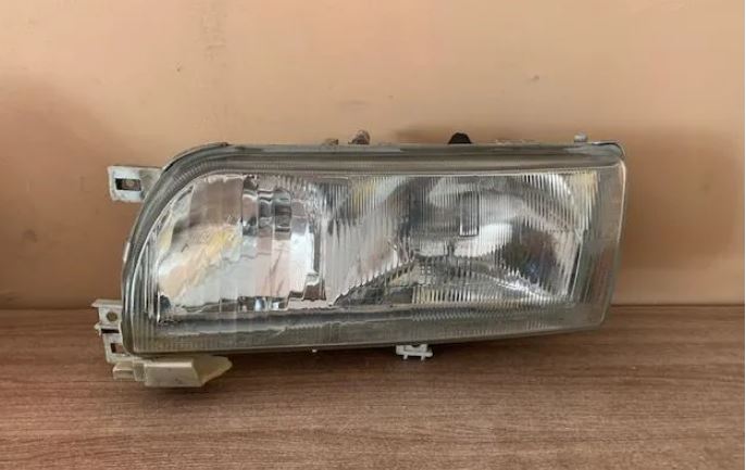 Nissan Primera P10 (1990-1996) Фара левая  для Nissan Primera P10E 1990-1996  2607570J10