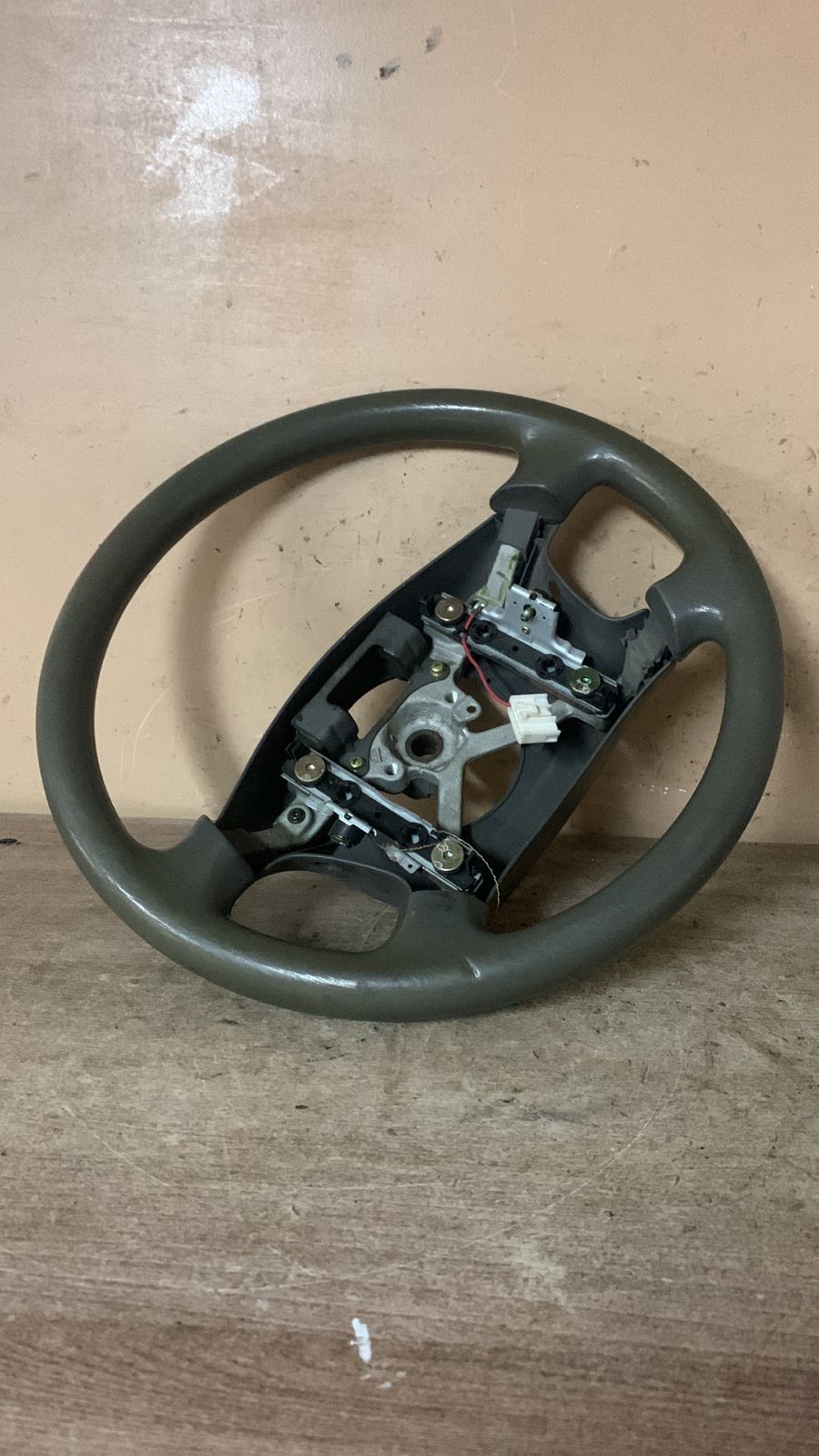 Toyota Corolla E10 Рулевое колесо с AIR BAG  Toyota Corolla, EE110 COROLLA E11 (1997-2001) 4510313010 4510013010B0