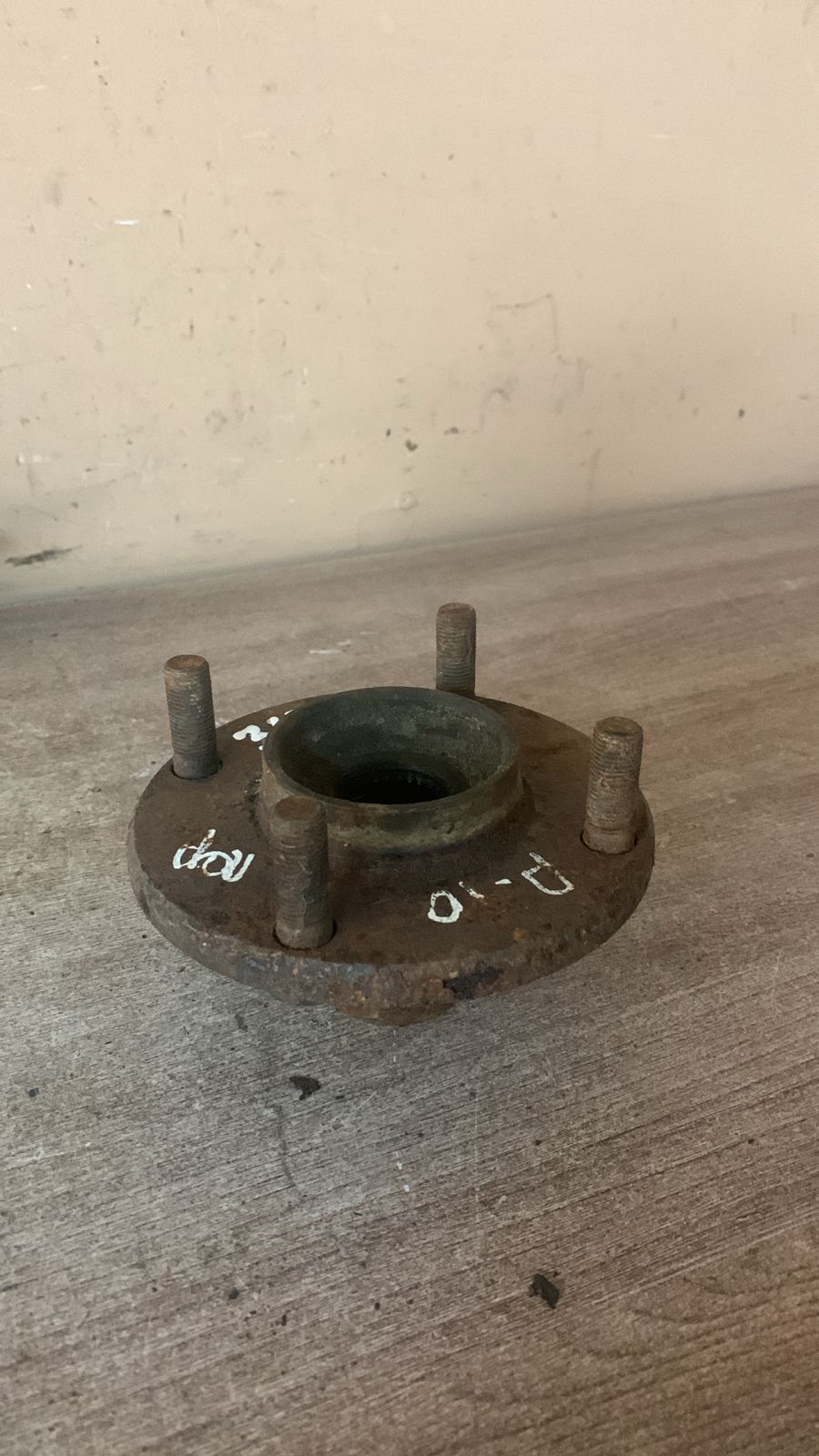 Ступица передняя для Nissan Primera P10E 1990-1996 4020290J00