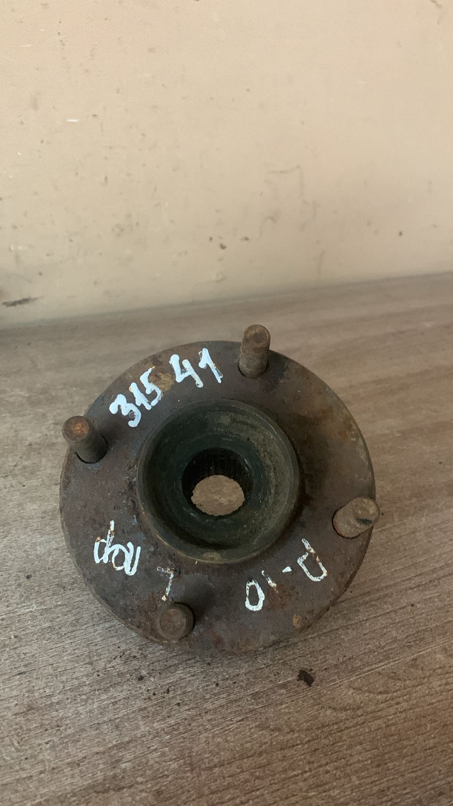 Ступица передняя для Nissan Primera P10E 1990-1996 4020290J00