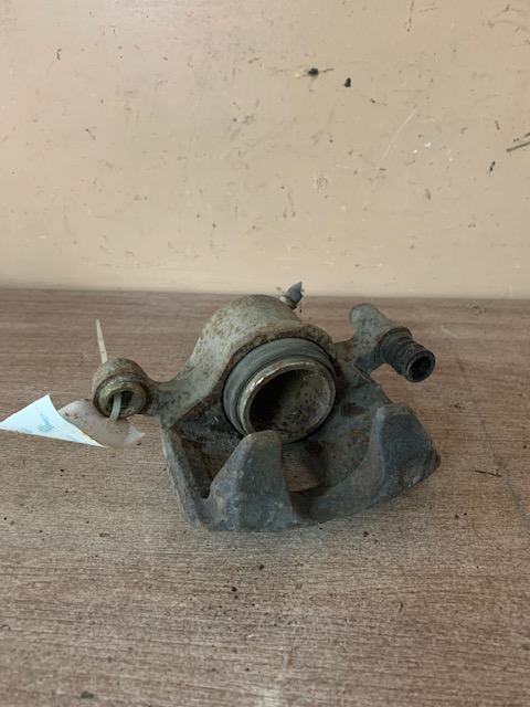 Hyundai Accent 2000- (+ ТАГАЗ) Суппорт передний правый для Hyundai Accent 2000>, Getz 2002-2010, Accent 1994-2000; (без скобы) (5813025100)