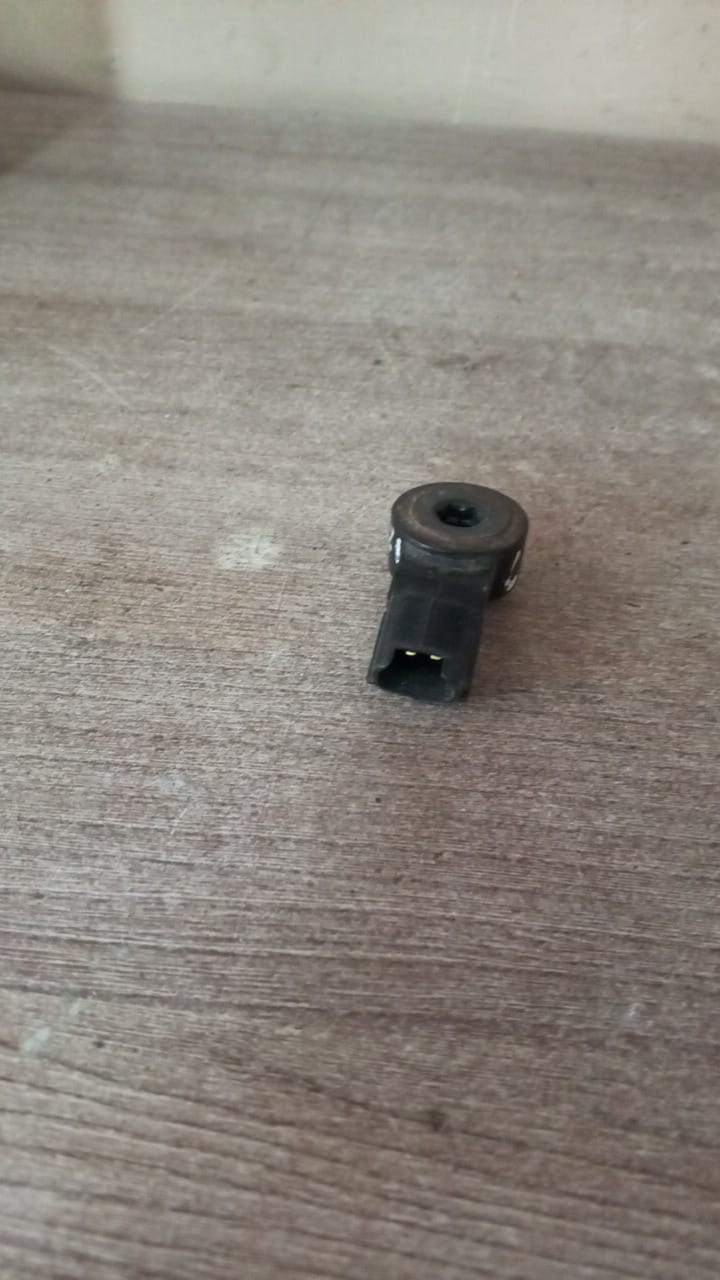Датчик детонации Toyota 171001050