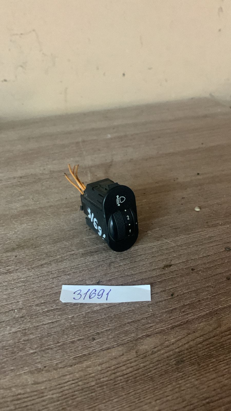 Ford Mondeo II Кнопка корректора фар FORD KA/MONDEO II  (0307851417)