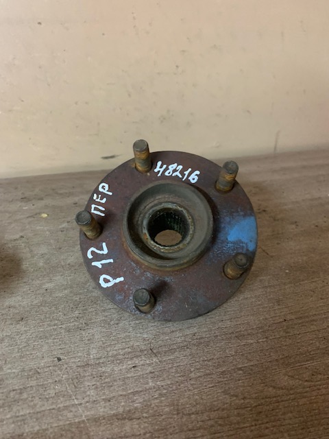 Nissan Primera P12 (2002-2007) Ступица передняя для Nissan Primera P12E 2002-2007 40202BU000