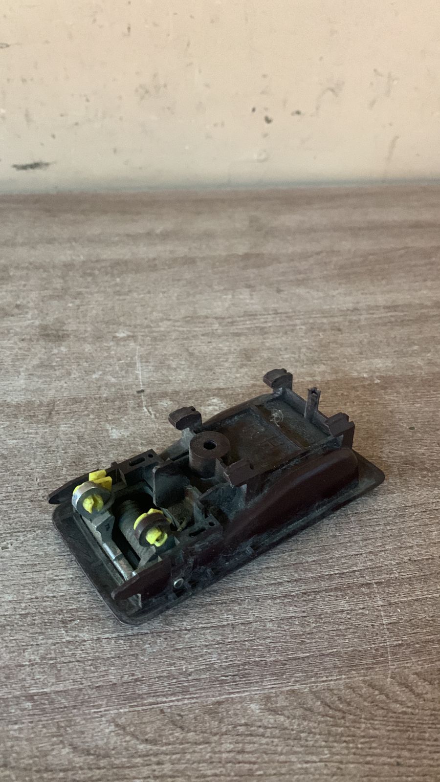 Toyota Camry SV21 1986-1991 Ручка двери внутр  Toyota Camry SV20 1986-1991 6920512120