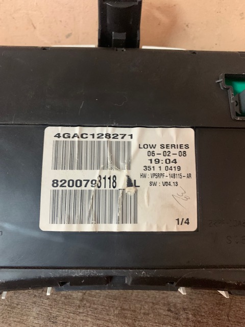 Панель приборов RENAULT  Megane II 2003-2009  8200793118