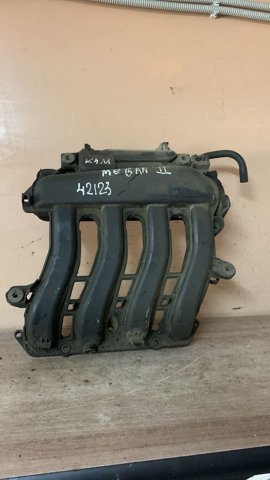 Коллектор впускной для Renault Megane II 2003-2009  (1.6 K4M838 ПЛАСТИК ) 8200647713 8201002705