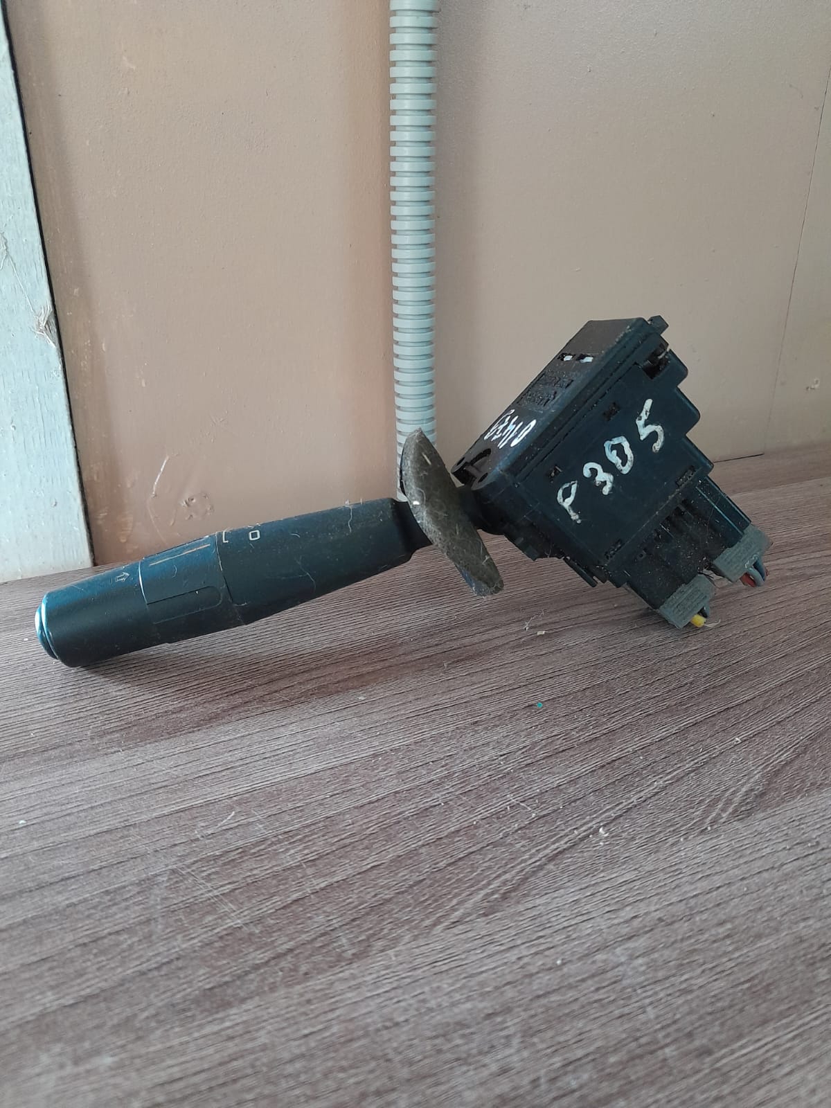 Переключатель поворотов подрулевой для Peugeot 306 1993-2003