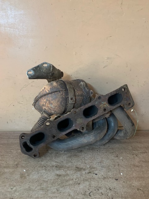 Citroen C5 2001-2005 Коллектор выпускной CITROEN C5 (2001-2005) 0341G0 2,0