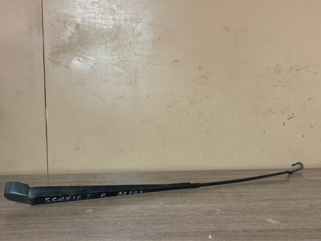 Renault Scenic 1996-1999 Поводок стеклоочистителя передний правый RENAULT SCENIC (1996-1999) 7700843526