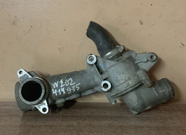 Корпус термостата для Mercedes Benz W202 1993-2000 ()