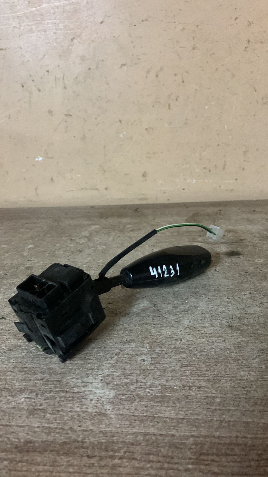 Переключатель поворотов подрулевой CHEVROLET LANOS (без противотуманных фар) 96230794