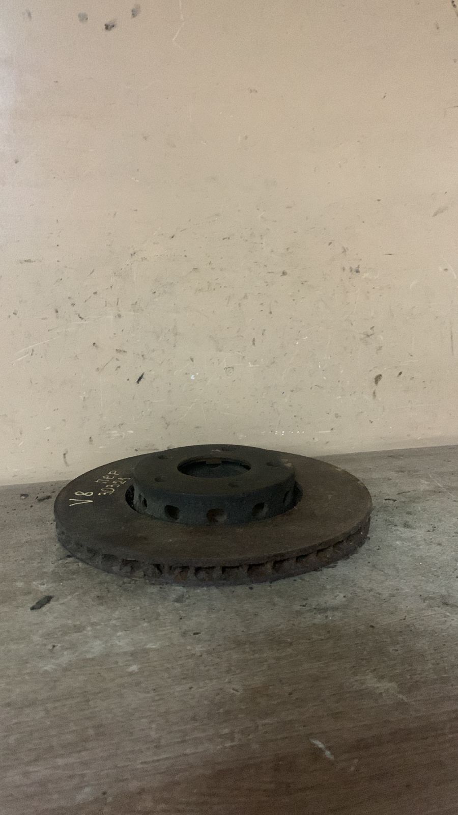 Audi V8 Диск тормозной передний вентилируемый для Audi V8 1988-1994 (диам 285) 441615283S