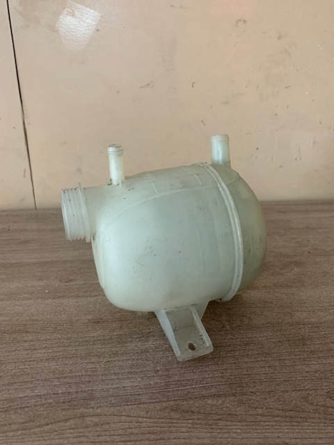 Renault Sandero Бачок расширительный для Renault Logan 2005-2014  Kangoo 2003-2008    Clio II/Symbol 1998-2008  7700836316  цена без крышки