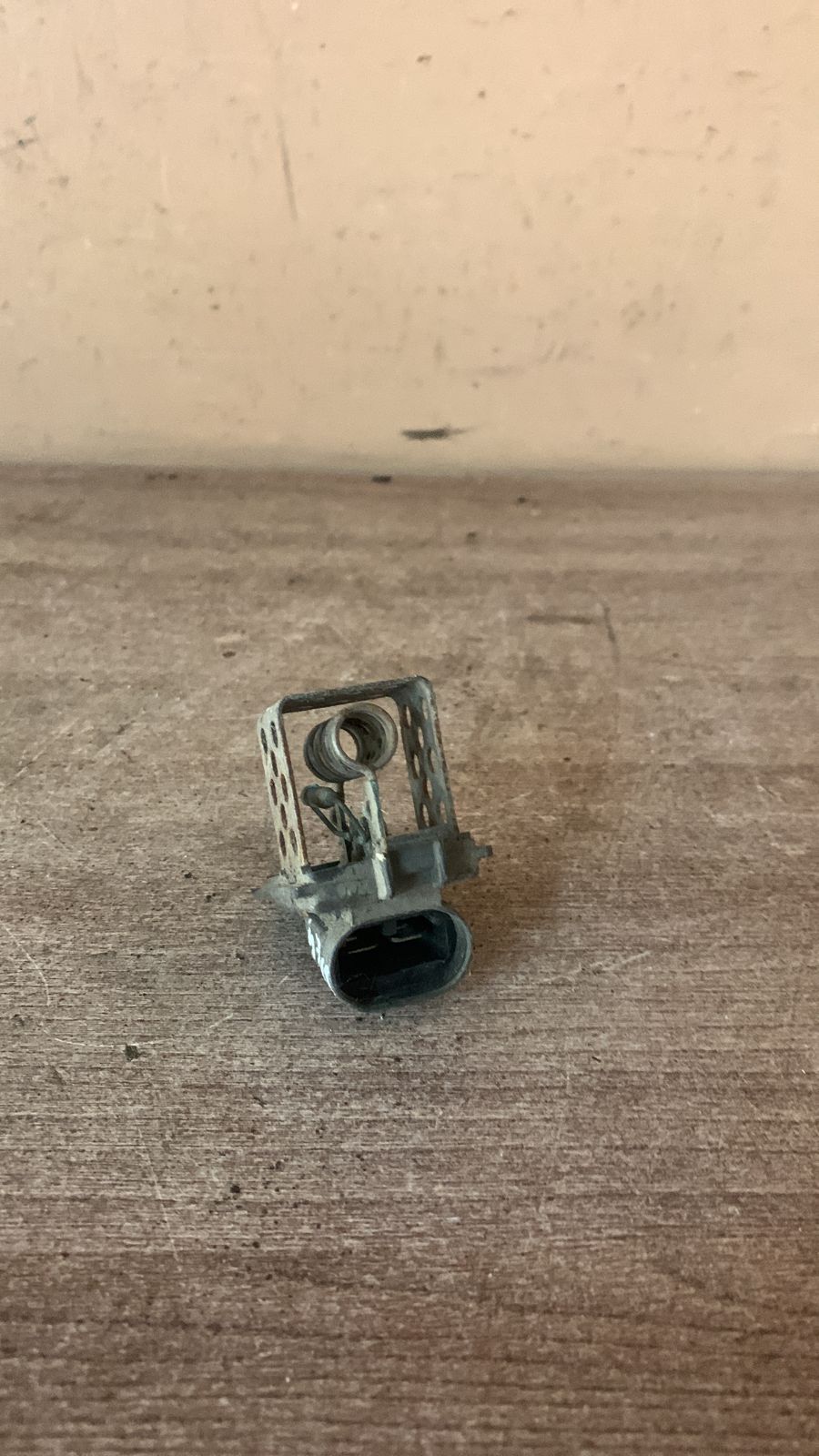 Резистор вентилятора охлаждения Renault Laguna 8200045082 440265833f01  7701045358