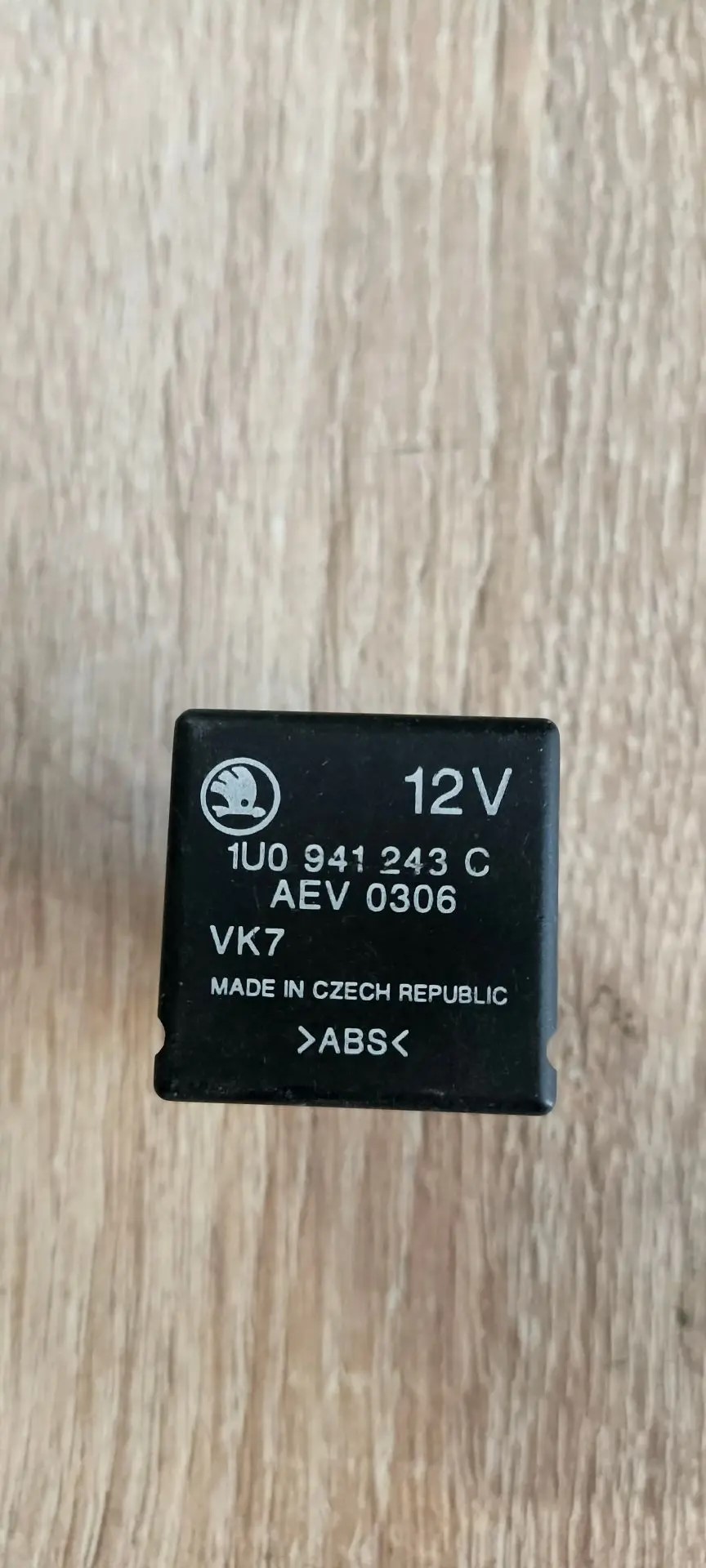 Skoda Octavia (A4 1U-) Реле Octavia (A4 1U-) 2000-2011;Octavia 1997-2000 1U0941243C