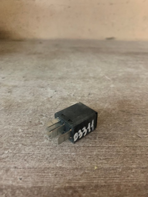 Ford Mondeo I Реле Mondeo III 2000-2007;Maverick 2001-2007;Mondeo II 1996-2000;Fiesta 1995-2001;Puma 1997-2002;Fusion 2002-2012;Focus I 1998-2005;Transit [FA] 2000-2006;Transit/Tourneo Connect 2002-2013;Fiesta 2001-2008 ()