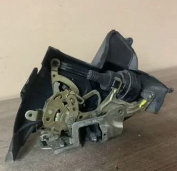 Замок двери задней левой для Mercedes Benz W202 1993-2000 A2027300535