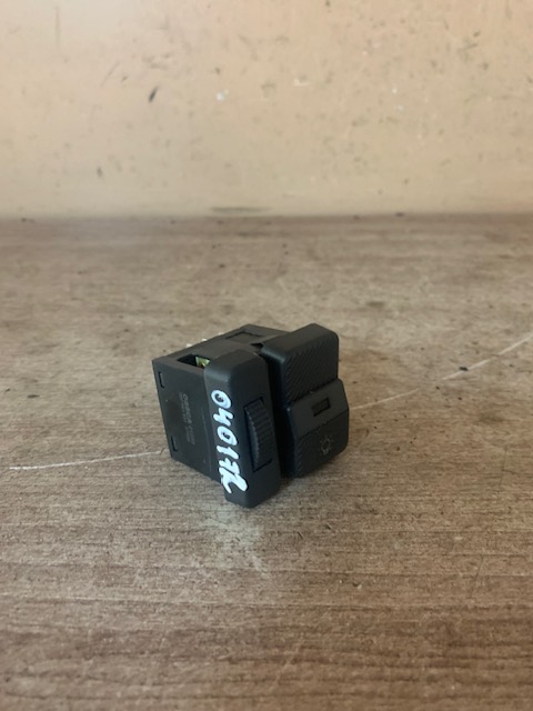 Volkswagen Transporter T4 1991-1996 Переключатель света фар VW PASSAT B3 88-93/ POLO/ T4   35794153101C  01200  OSSCA