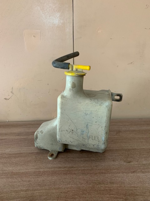 Kia Sportage 1994-2004 Бачок расширительный KIA SPORTAGE (1994-2004) 0K01115350B