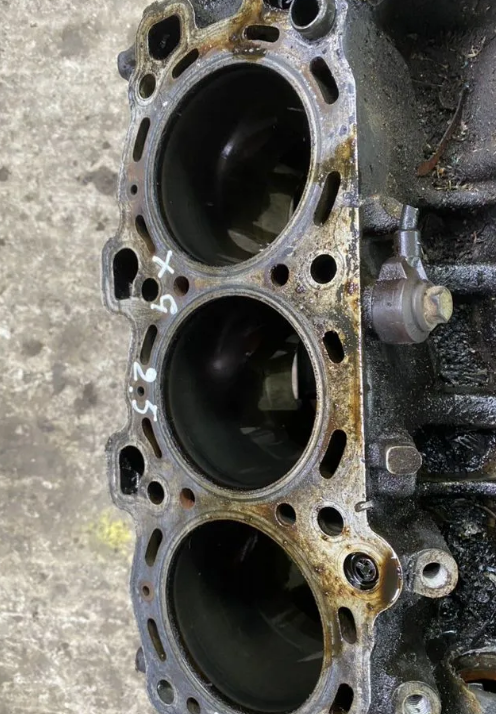 Hyundai XG 1998-2005 Блок цилиндров Hyundai Kia G6BV 2.5