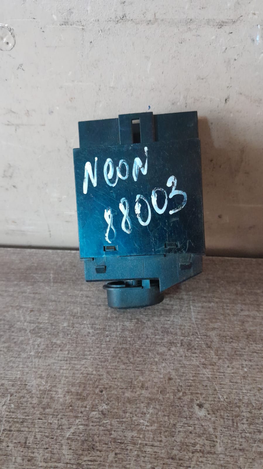 Dodge Neon 1994-1998 Кнопка обогрева заднего стекла Neon 1994-1998