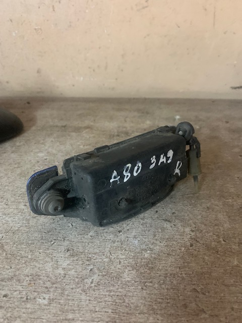 Audi 80-90 [B4] Ручка двери задней наружная правая для Audi 80/90 [B3] 1986-1991 893839206