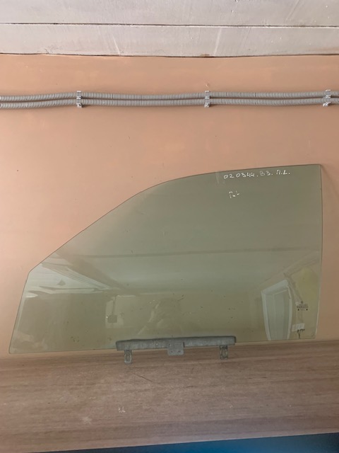 Ford FUSION 2002- Стекло двери передней левой для Ford Fusion 2002-2012   1336305