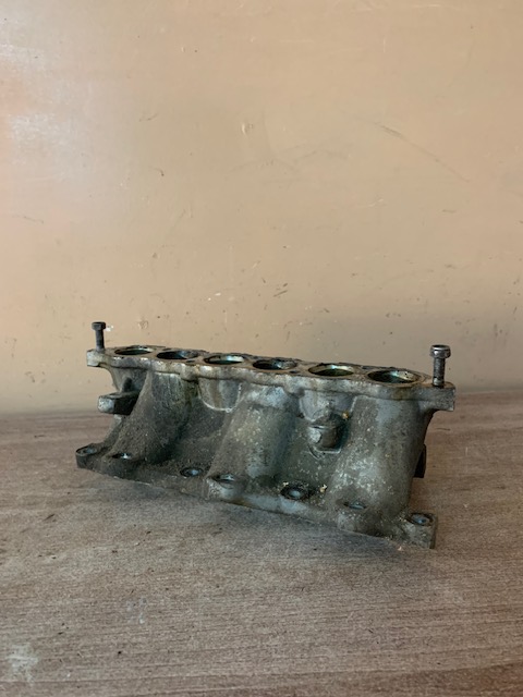 Hyundai XG 1998-2005 Коллектор впускной Santa Fe (SM)/ Santa Fe Classic 2000-2012;Coupe (GK) 2002-2009;Sonata IV (EF) 1998-2001;Sonata IV (EF)/ Sonata Tagaz 2001-2012;Magentis 2000-2005 (НИЖНЯЯ ЧАСТЬ 2831037201)