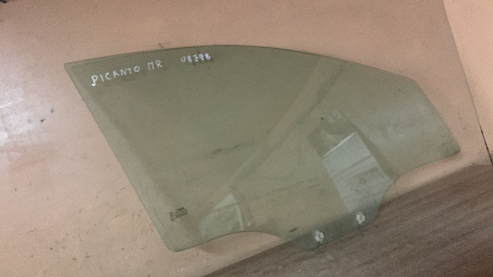 Kia Picanto Стекло двери передней правой KIA PICANTO (2005-2011) 8242107110