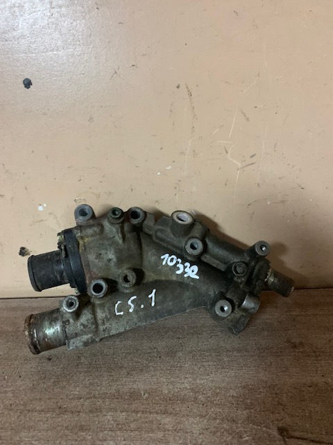 Citroen C5 2001-2005 Корпус термостата Citroen C5 1 поколение 2000-2004  9637631280