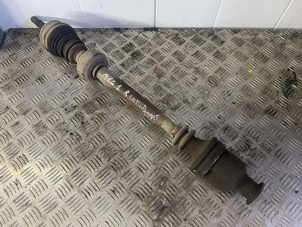 Полуось передняя правая RENAULT MEGANE 7701469375 Renault