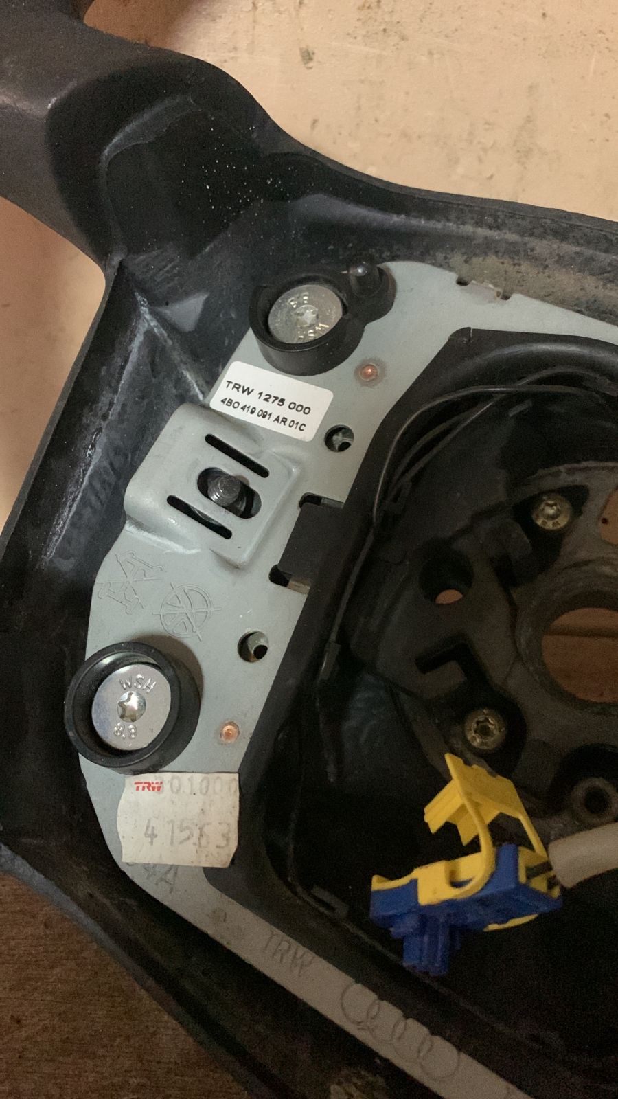 Audi A6 [C4] Рулевое колесо для AIR BAG (без AIR BAG) A4 / A6 / A8   4B0419091AE47C