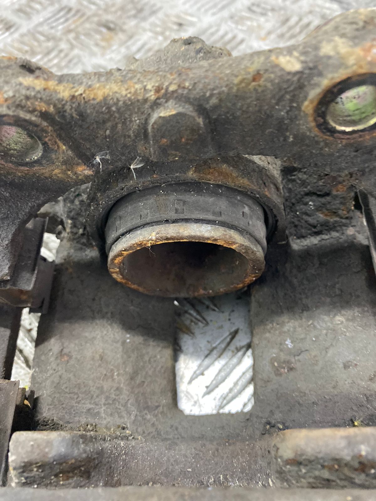 Citroen C4 2005-2011 Суппорт тормозной передний правый C4 2005-2011;307 2001-2008;Xsara Picasso 1999-2010;Berlingo(FIRST) (M59) 2002-2012;Partner (M59) 2002-2012 (4400N3)