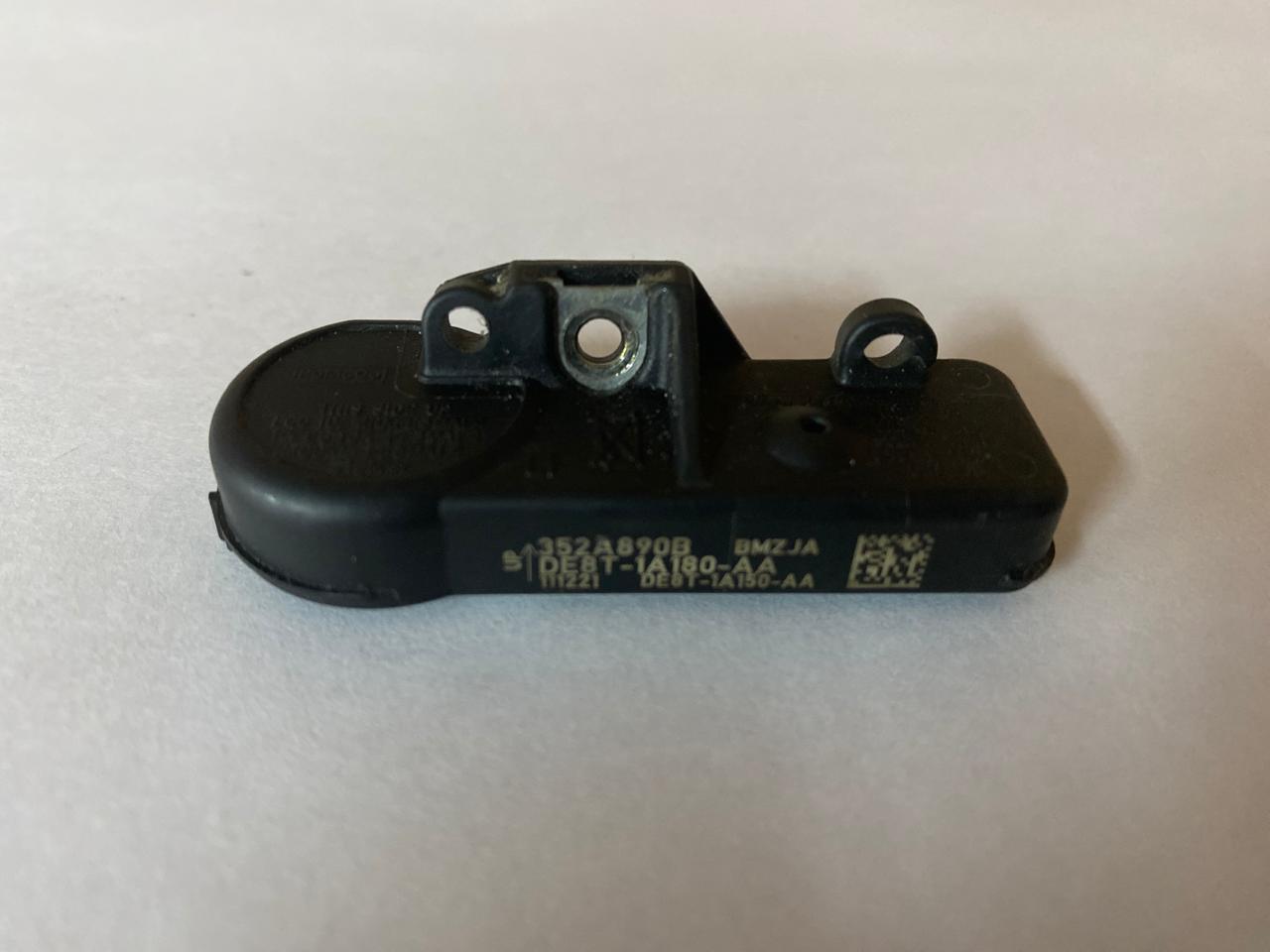 Ford Escape 2001-2006 Датчик давления в шине (TPMS) Kuga 2012>;Maverick 2001-2007;Tribute (EP) 2000-2007;Tribute 2007-2011;Escape 2001-2006;Escape USA 2007-2012;Explorer 2011>;Mondeo V 2015> (9L3Z1A189A) (Левый руль)