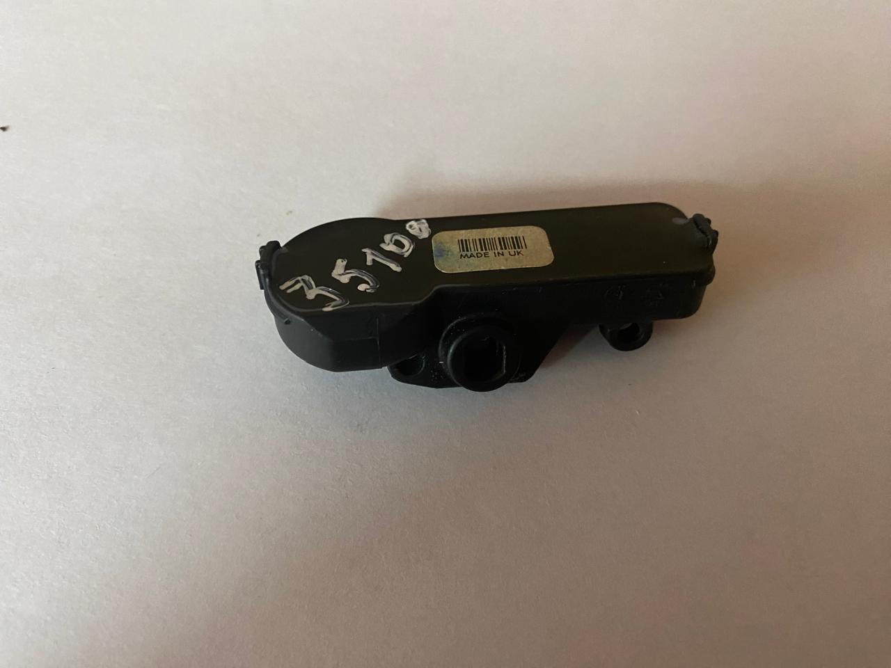Ford Escape 2001-2006 Датчик давления в шине (TPMS) Kuga 2012>;Maverick 2001-2007;Tribute (EP) 2000-2007;Tribute 2007-2011;Escape 2001-2006;Escape USA 2007-2012;Explorer 2011>;Mondeo V 2015> (9L3Z1A189A) (Левый руль)