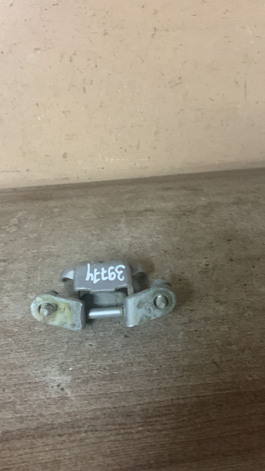 Hyundai Accent 2000- (+ ТАГАЗ) Петля двери задней левой верхняя Accent II (+TAGAZ) 2000-2012 (7933025000)
