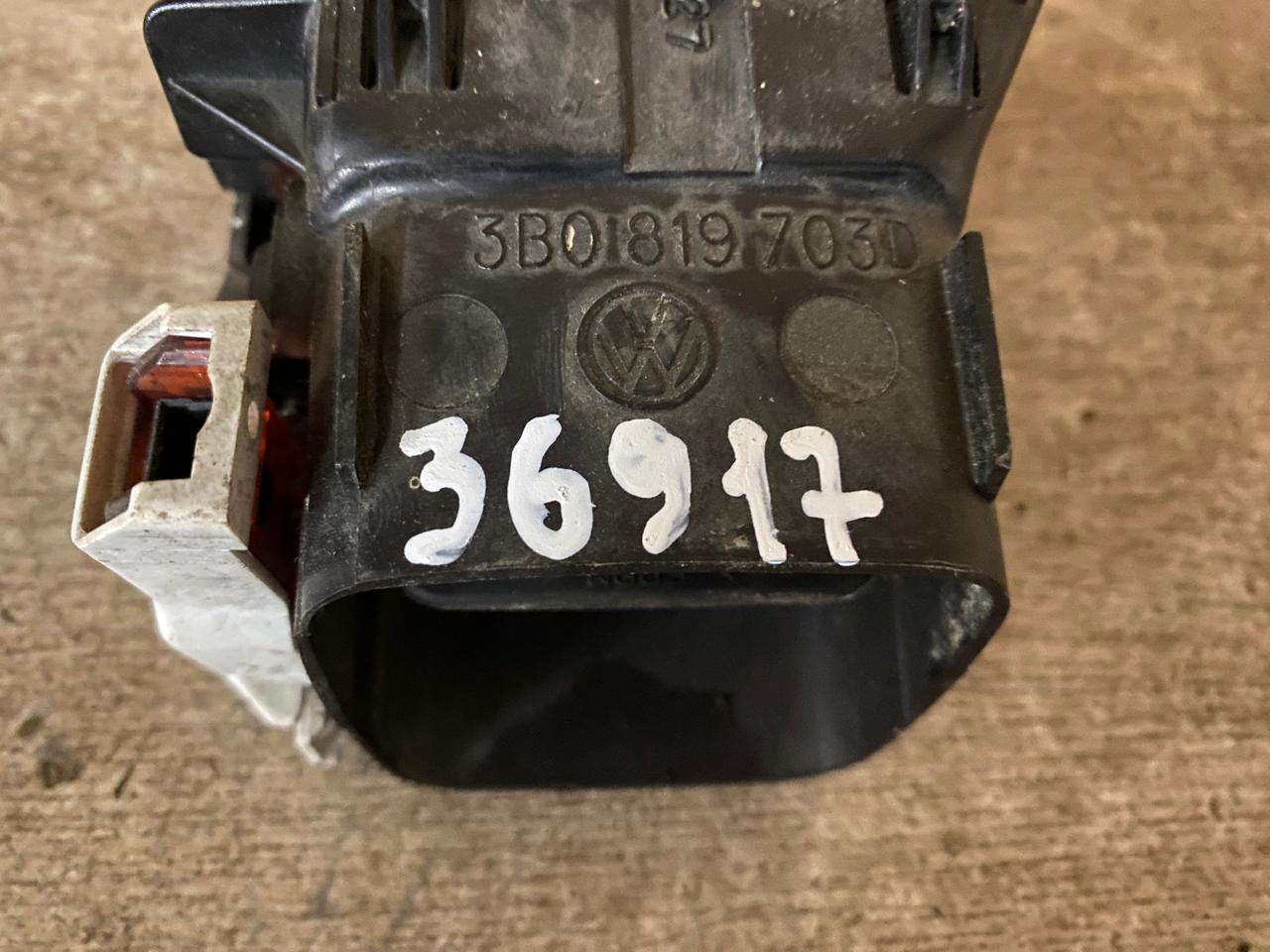 Volkswagen Passat B5 1996-2000 Дефлектор воздушный Passat [B5] 1996-2000;Passat [B5] 2000-2005 (В ТОРПЕДО ЛЕВЫЙ) (Левый руль)