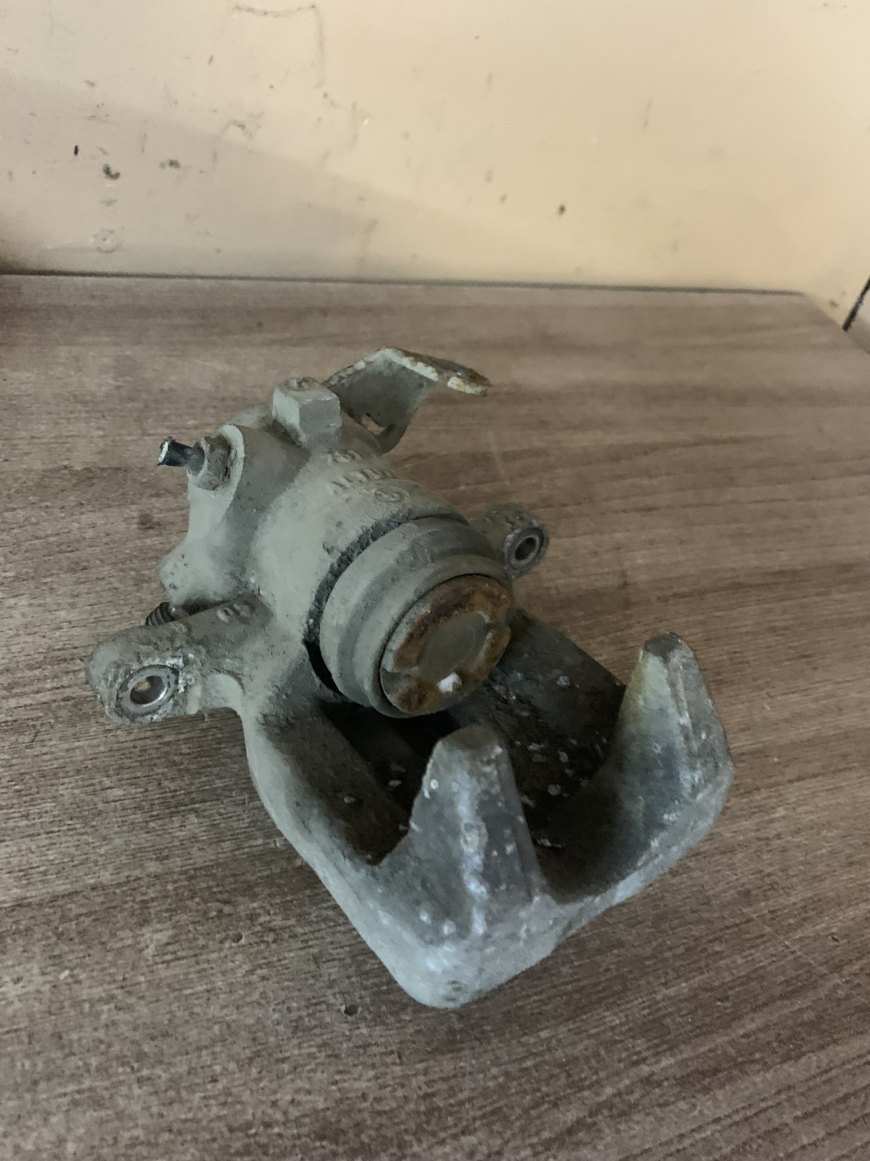Citroen C4 2005-2011 Суппорт тормозной задний правый C4 2004-2011 (4401N7)