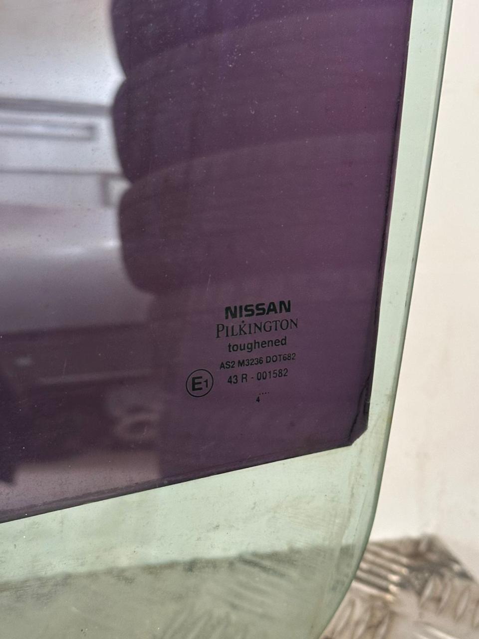 Nissan Almera N16 Стекло двери задней левой Almera N16 2000-2006 (ХЕТЧБЭК 82301BM701)