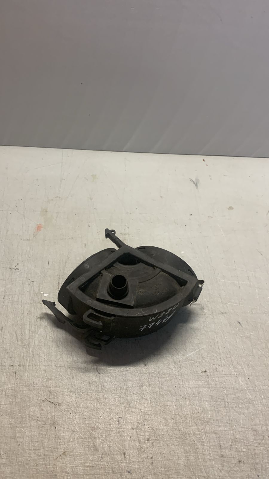 Воздуховод MERCEDES BENZ W210 W220 1121410190
